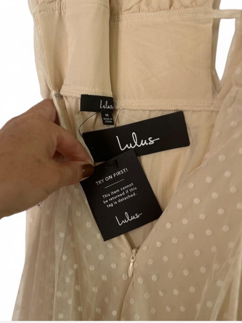 NWT Lulus Cream Tulle Polka Dot Wedding Reception Maxi Dress Ruffled Size Medium - Picture 4 of 8